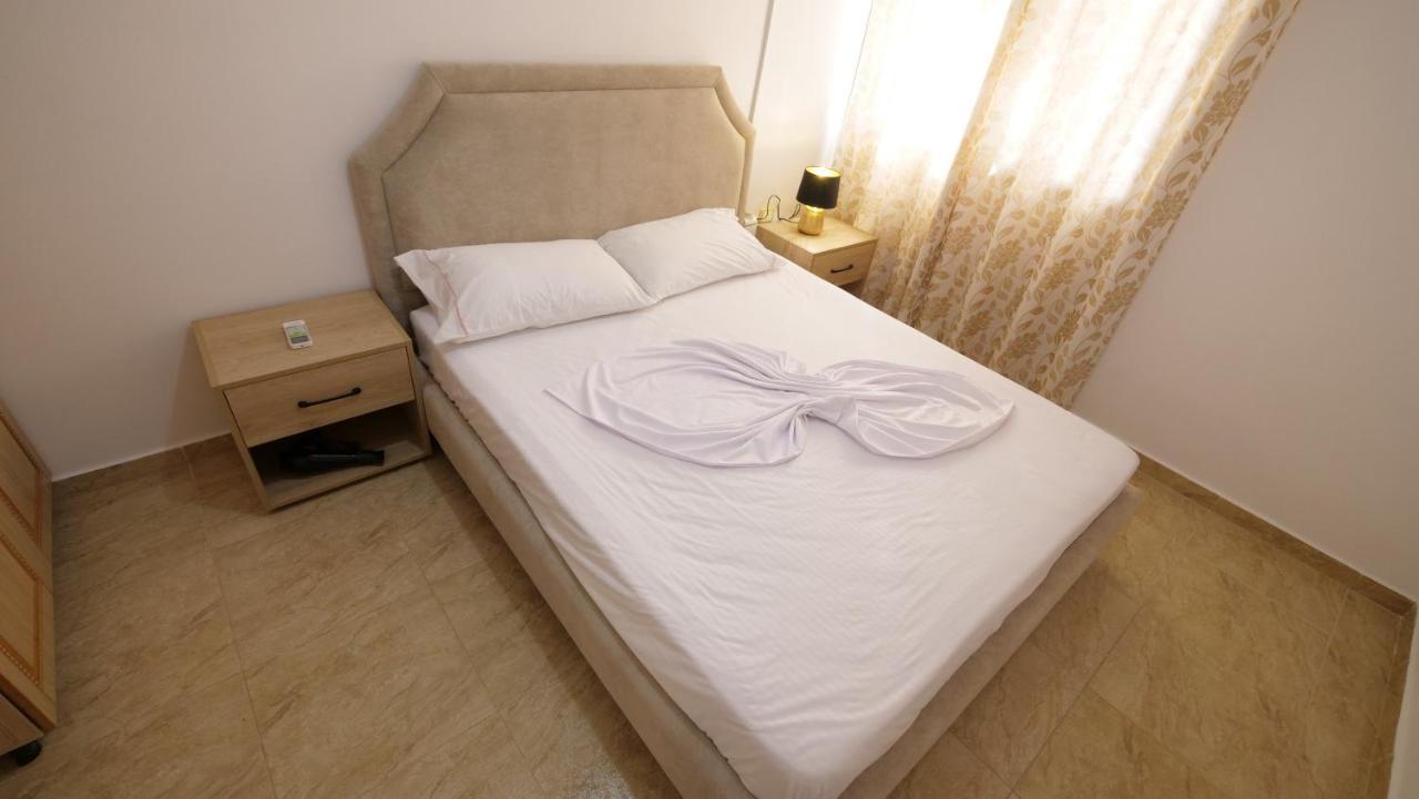 Kiri S.Apartaments Саранда Екстер'єр фото