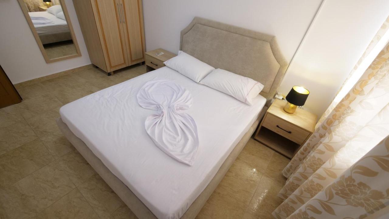 Kiri S.Apartaments Саранда Екстер'єр фото