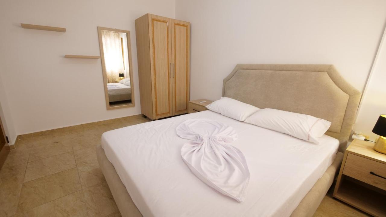 Kiri S.Apartaments Саранда Екстер'єр фото