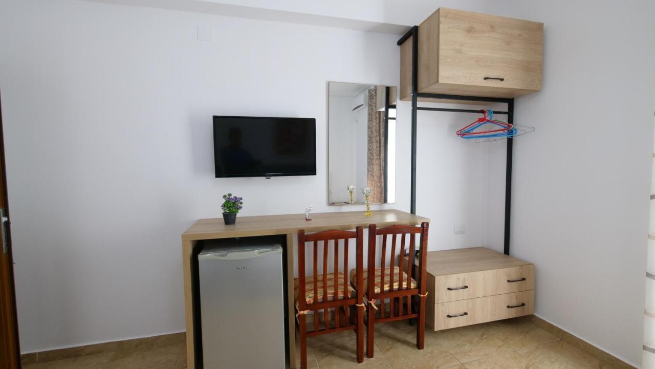 Kiri S.Apartaments Саранда Екстер'єр фото