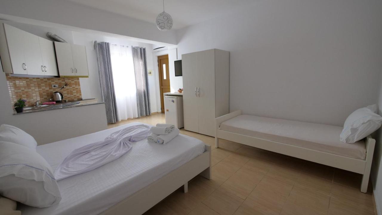 Kiri S.Apartaments Саранда Екстер'єр фото