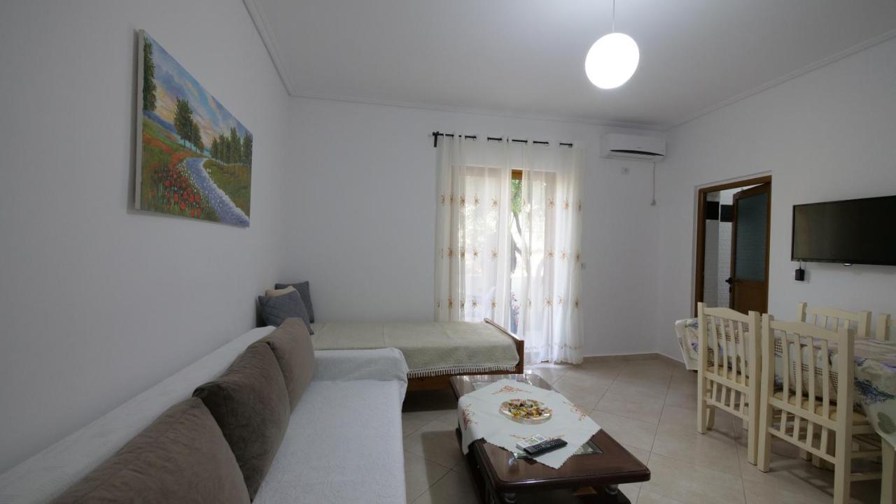 Kiri S.Apartaments Саранда Екстер'єр фото
