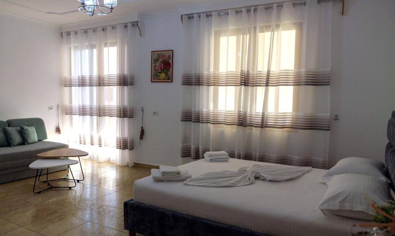 Kiri S.Apartaments Саранда Екстер'єр фото